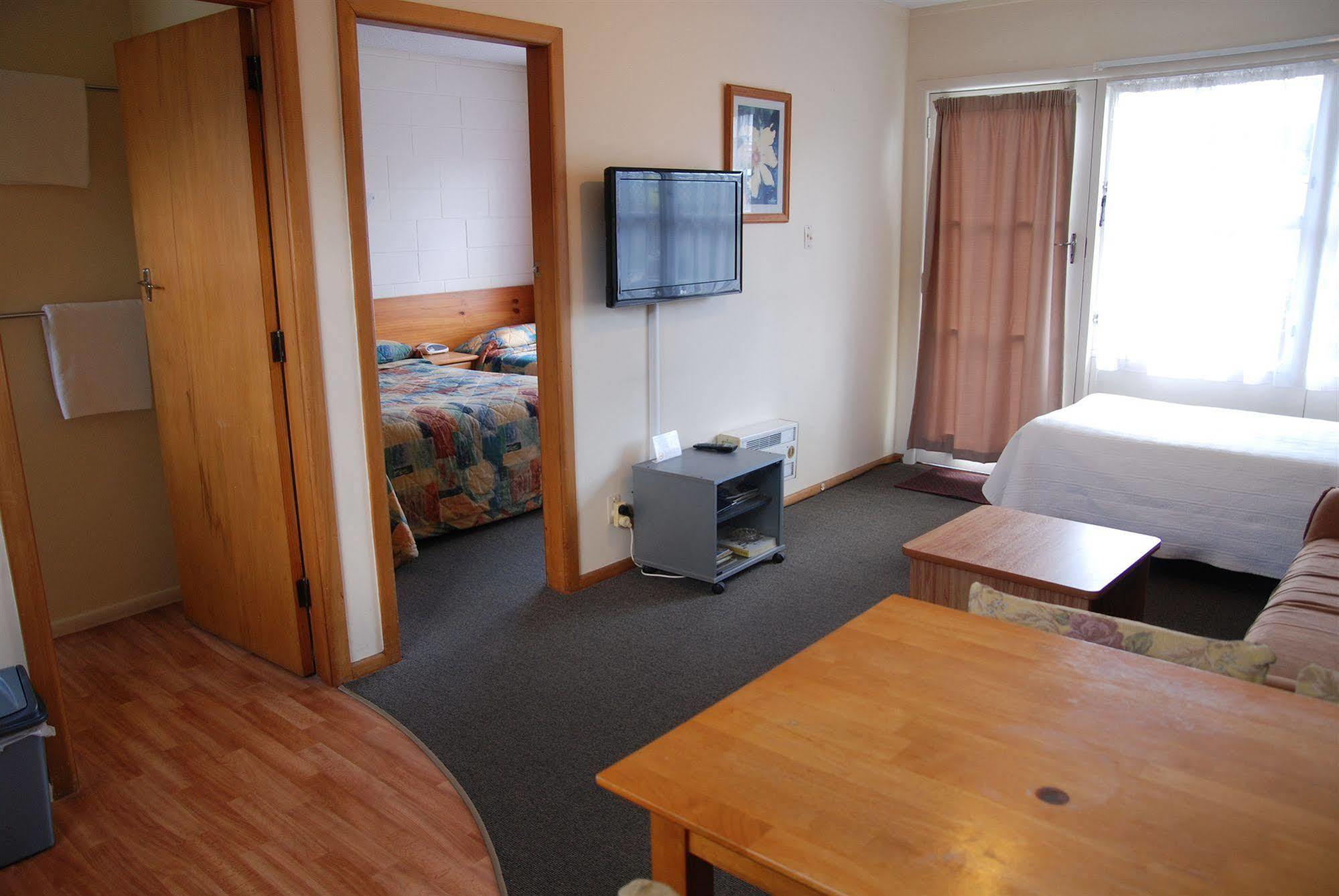 Manhattan Lodge Motel Hamilton Zewnętrze zdjęcie
